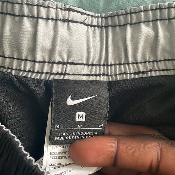 Nike shorts - Picture 4 of 4